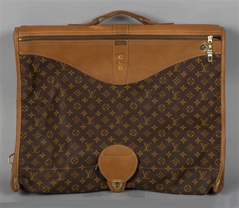 louis vuitton garment bag vintage.